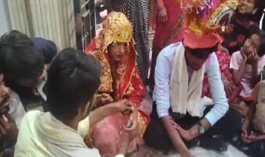 होली में गर्लफ्रेंड को विश करना पहुंचा था बॉयफ्रेंड, गांववालों ने पकड़कर करा दी शादी