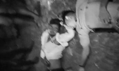 BEO की गाड़ी ने तीन युवकों को रौंदा, टक्कर के बाद बाइक में लगी आग