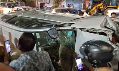 पटना में एक साथ टकराई 3 गाड़ियां, 11 लोग घायल