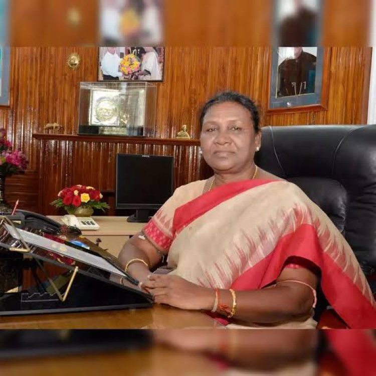 वक्फ बिल बना गया कानून, विवादों के बीच राष्ट्रपति द्रौपदी मुर्मू ने दी मंजूरी