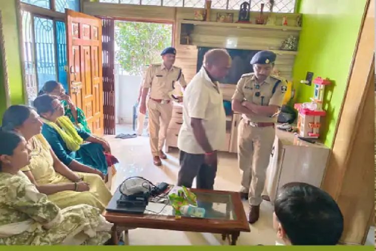 30 मिनट में 1.26 करोड़ की डकैती हुई थी