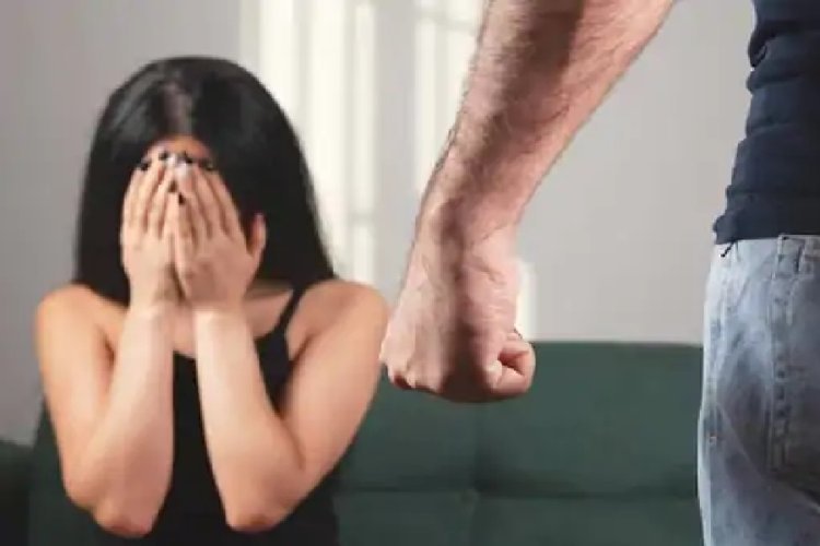 महिला से सेक्स-पावर की दवा खिला रेप, देवर खरीदारी के बहाने ले गया था साथ