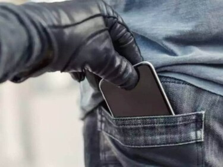 बात कर रहे थे DSP साहब, मोबाइल झपटकर ले गए बदमाश,  राजधानी पटना के बुद्धा कॉलोनी की घटना