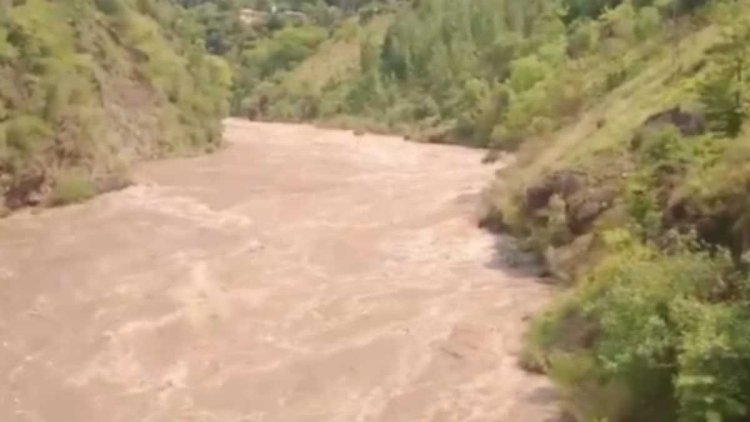 भारत ने झेलम में छोड़ा पानी तो PoK में घर छोड़कर भागे लोग, इमरजेंसी वाले हालात