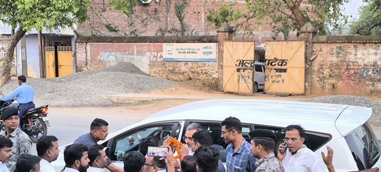 पूर्व केंद्रीय मंत्री राज्यसभा सांसद उपेन्द्र कुशवाहा से मिले जद यू नेता व अन्य