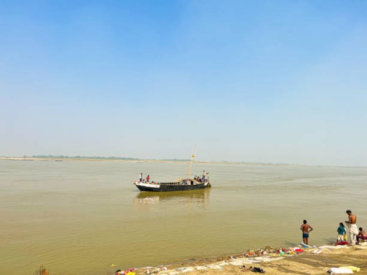 बड़हरा में गंगा किनारे चार स्थलों पर कटाव निरोधी कार्य शुरू