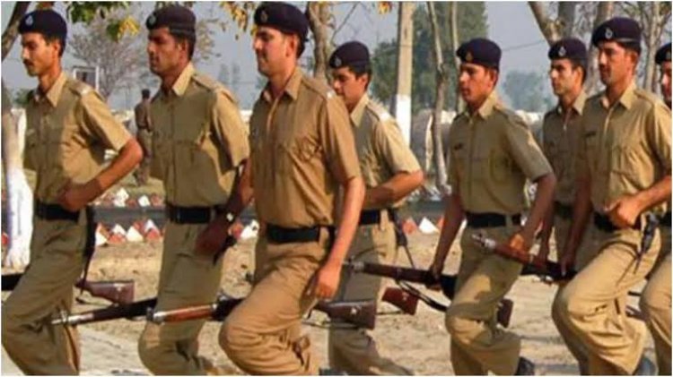 पुलिस की फाइनल सूची में नाम नहीं आने से आहत होकर आत्महत्या कर ली.