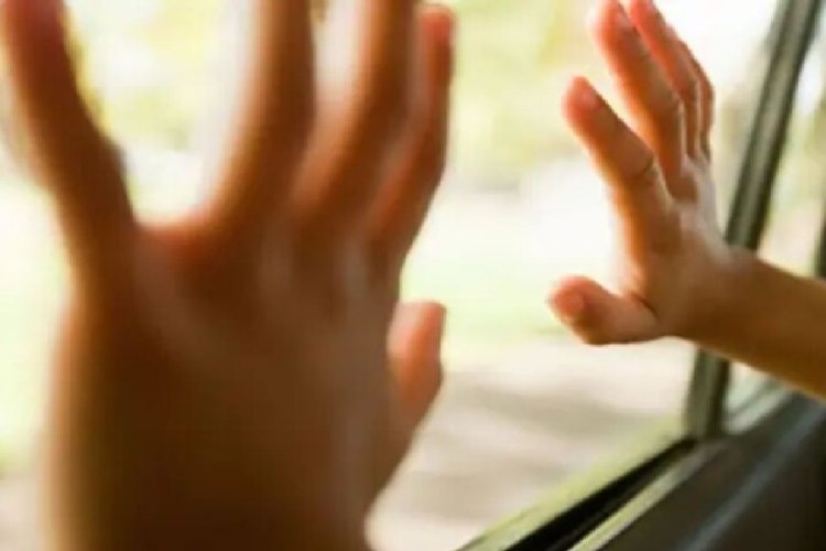 खेलते-खेलते कार में जा छुपे मासूम, दरवाजा लॉक होने से चार बच्चों की दम घुटने से मौत
