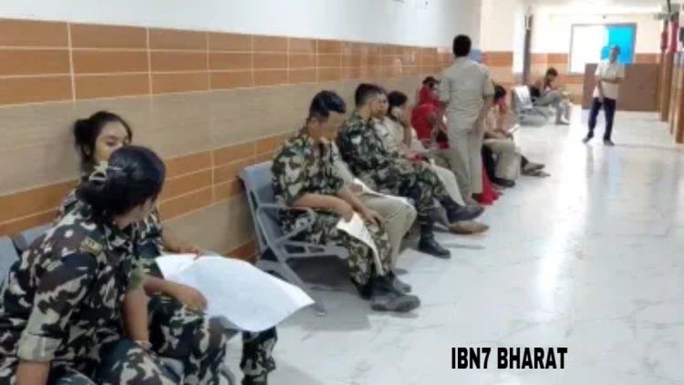 आरा-छपरा पुल पर ट्रक और पुलिस बस में टक्कर, 17 जवान घायल; दो की हालत नाजुक