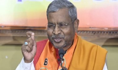 मरीज को ऑटो से अस्पताल भेजने पर बाबूलाल का मंत्री इरफान पर हमला, कहा- ये है स्वास्थ्य विभाग की हकीकत