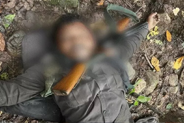 मारा गया 5 लाख का इनामी नक्सली कुंवर मांझी, एक जवान भी शहीद