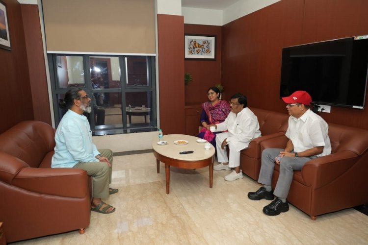 चमरा लिंडा और स्टीफन मरांडी ने मुख्यमंत्री हेमंत सोरेन से दिल्ली में की मुलाकात, गुरुजी का कुशलक्षेम जाना