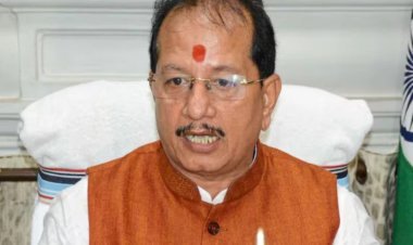 बिहार के डिप्टी सीएम विजय सिन्हा पर दो एपिक नंबर रखने का आरोप तेजस्वी यादव ने प्रेस कांफ्रेंस कर कहा..