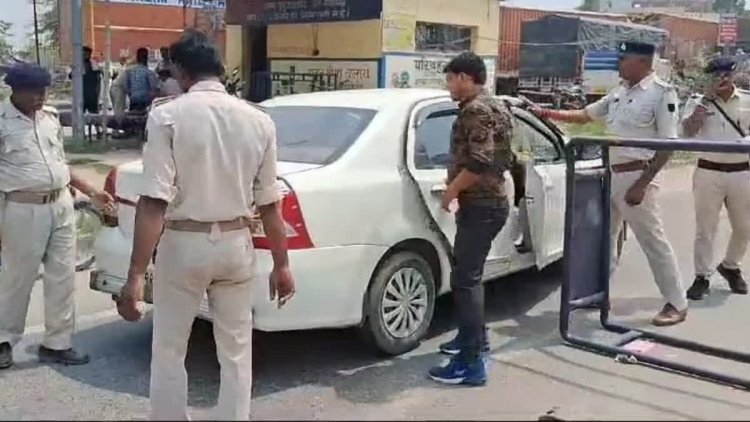 बिहार में शराब चेकिंग कर रहे जवान की इंसास राइफल छीनकर फरार हुआ अपराधी, आधा दर्जन थानों की पुलिस दे रही दबिश