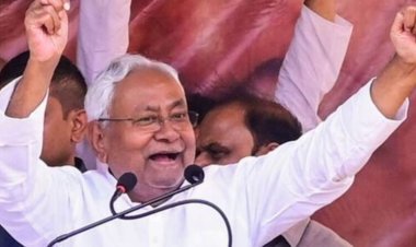 नीतीश कुमार का एक और चुनावी दांव, बिना ब्याज के छात्रों को मिलेगा लोन