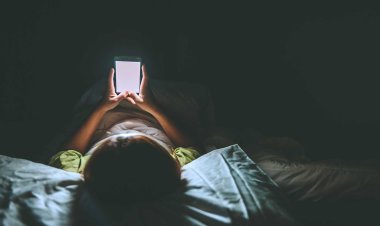 Delhi Psychiatrist Warns: Digital Overload and Stress Disrupting Gen Z’s Sleep Patterns