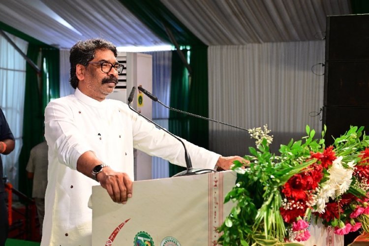 CM हेमंत सोरेन बोले : “छात्रों की बात, छात्रों के साथ”, पारदर्शी और निष्पक्ष परीक्षा व्यवस्था सरकार की सर्वोच्च प्राथमिकता